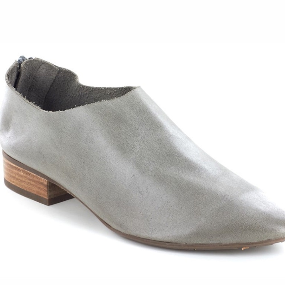 Womens sz 7 Chocolat Blue “Emily” Genuine Grey leather Flat Booties $145 MSRP - Picture 5 of 8
